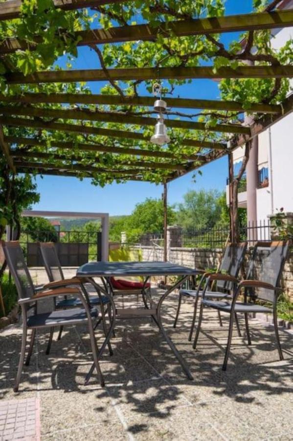 Secret Garden 76 Sq.M. Apartment Close To City Center Ioannina Exterior foto